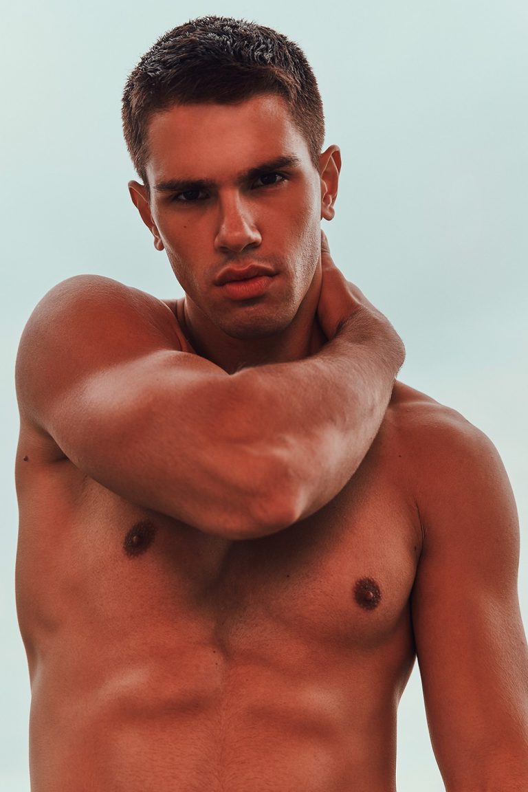 Model: Denis Jovanovic. @samtrenouthretouching. @denisjovanovich. 